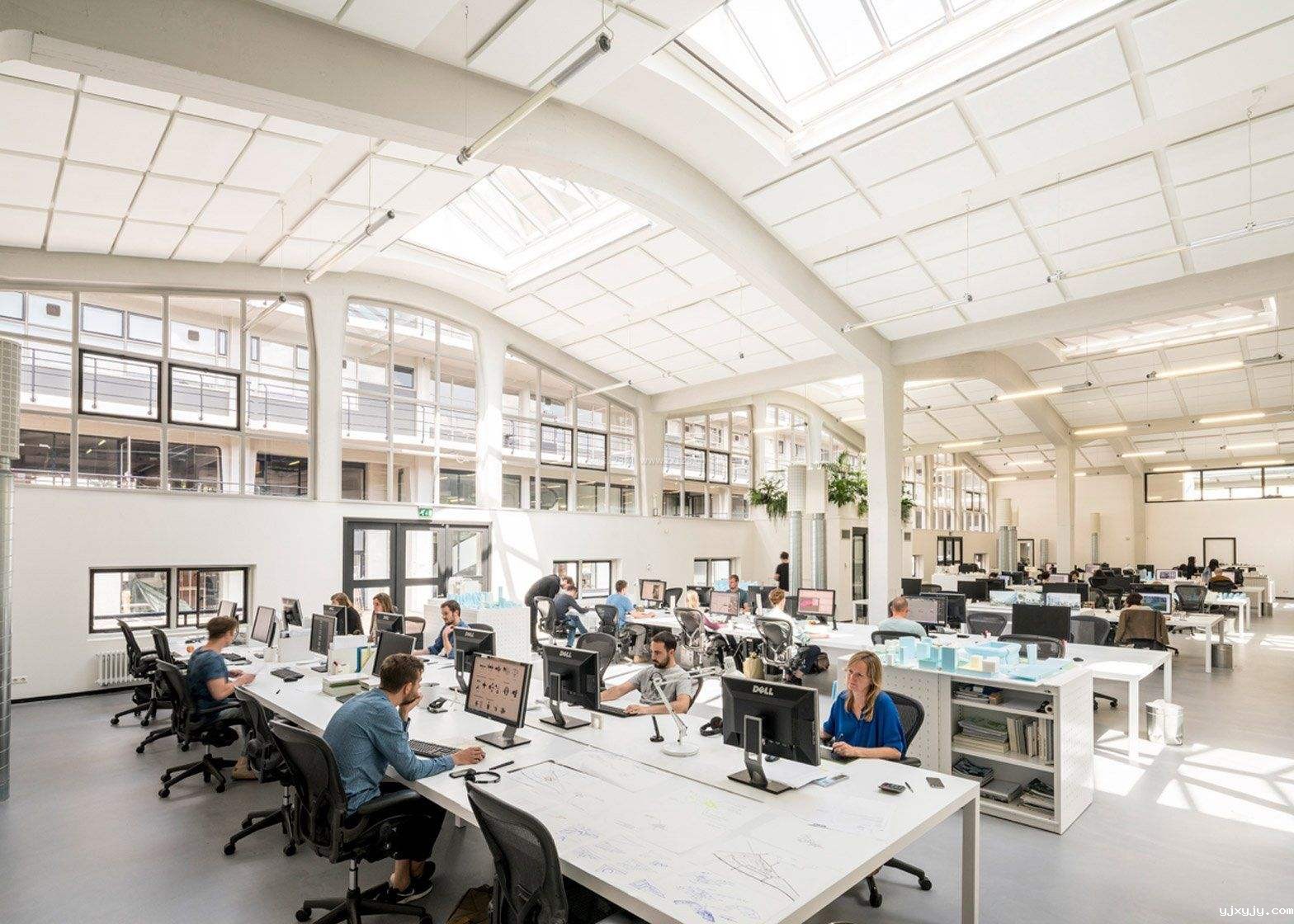 网络呼叫中心费用是多少